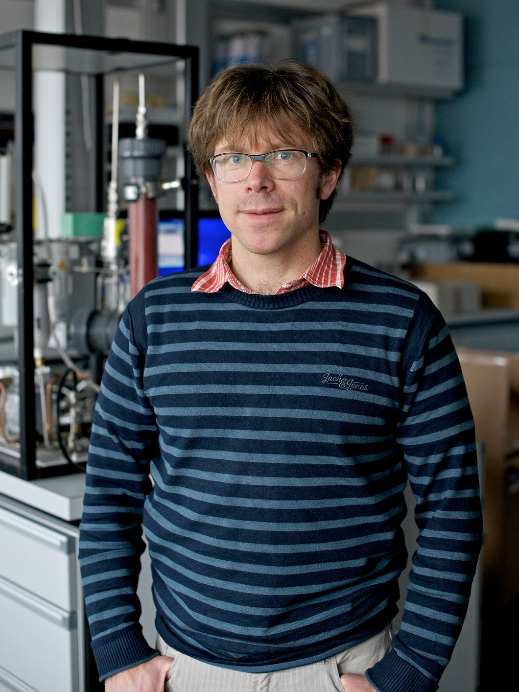 Environmental physicist Martin Gysel has received the prestigious European ERC Consolidator Grant for his studies on the role of soot in cloud formation and global warming.  (Photo: Paul Scherrer Institute/Markus Fischer)