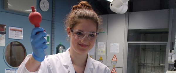 laborant efz chemie2.jpg