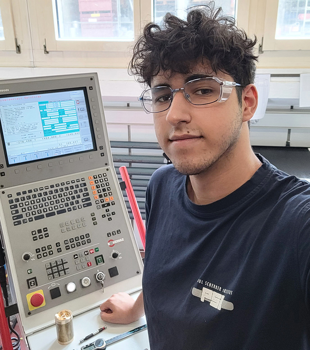Rohat Sihyürek, who arrived at PSI in 2017, made high-precision components in small numbers. 