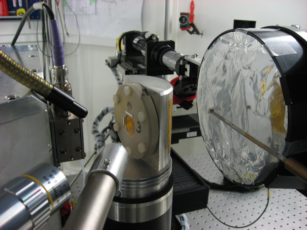 LNM/AHL sample holder for micro-chemcial analysis of irradiated fuel by XAS at SLS