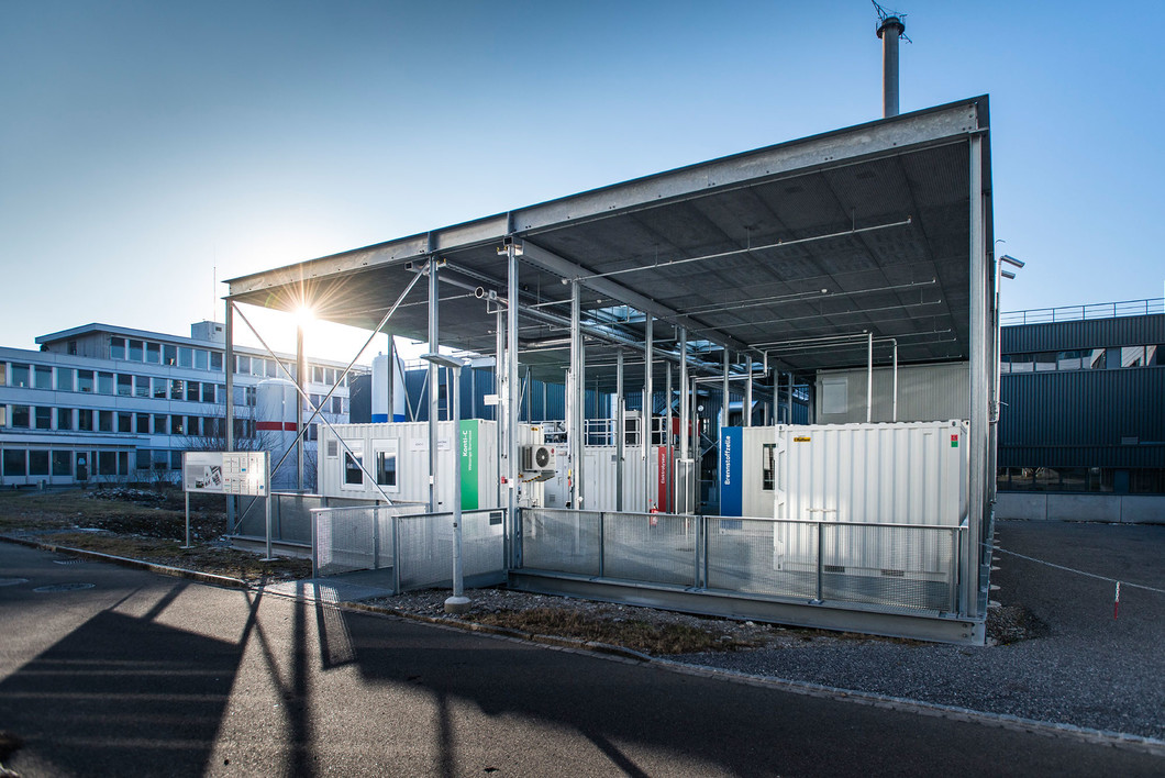Storing surplus electricity as hydrogen or methane: This technology, referred to as power-to-gas, is at the heart of the ESI Platform.