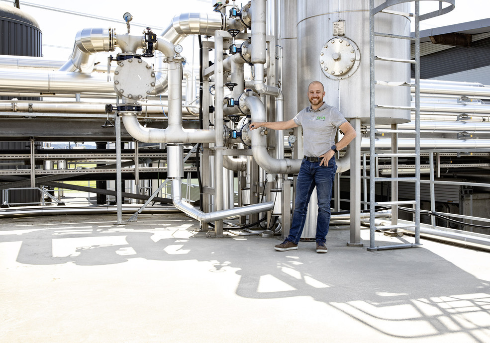 Geschäftsführer Philip Gassner von Swiss Farmer Power Inwil hofft, durch die Zusammenarbeit mit dem PSI besser zu verstehen, warum die Zusammensetzung «seines» Biogases so stark schwanken kann.