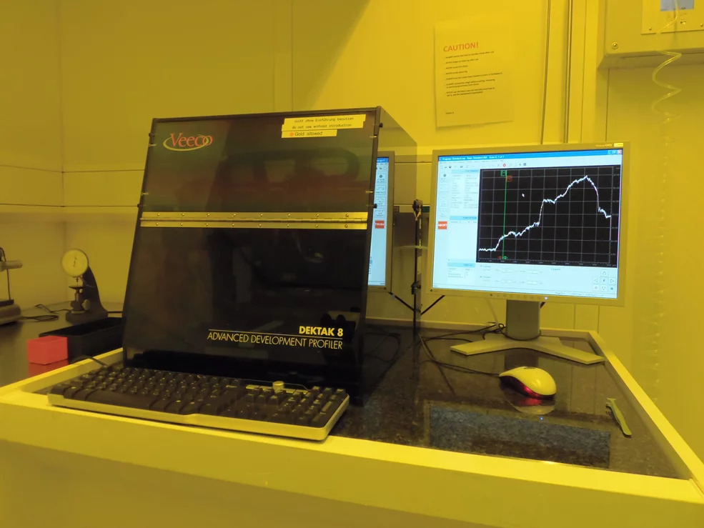 Veeco DEKTAK 8 Profilometer