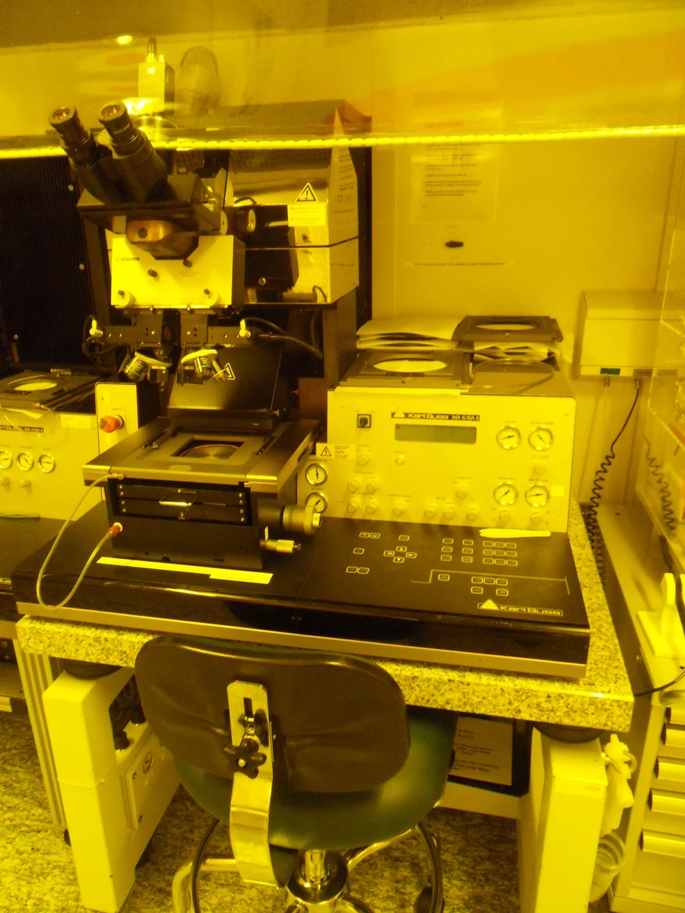 LMN_Cleanroom_SUSS_MA6