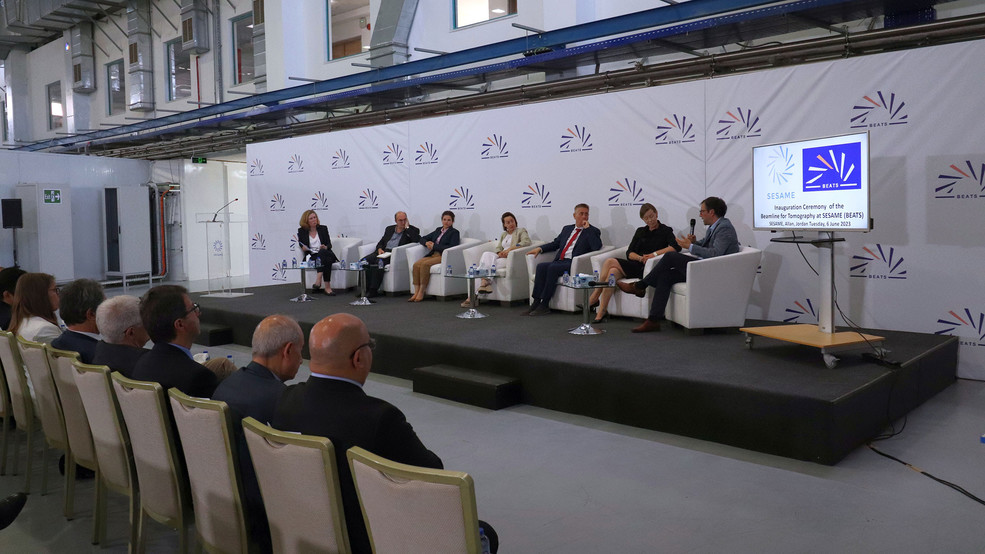 As head of the BEATS Steering Committee, Mirjam van Daalen (on stage on the left), head of Communications at PSI, chaired the inauguration event of BEATS on 6 June. Marco Stampanoni, head of the X-ray Tomography research group at PSI, was part of the panel discussion (on the far right).