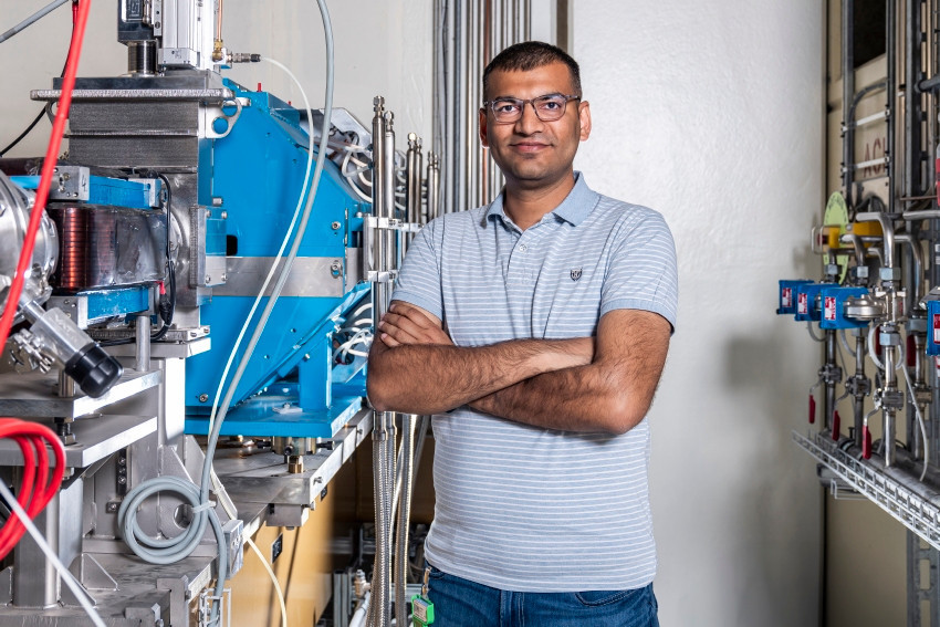 During his doctoral studies, Vivek Maradia was determined to reach a dramatic improvement in transmission.