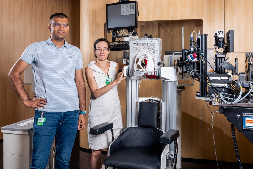 In the eye treatment beamline, OPTIS2, using momentum cooling Vivek Maradia (left), Serena Psoroulas (right) and colleagues could increase transmission by a factor of two.