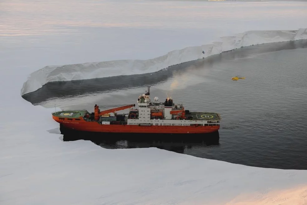 Akademik Tryoshnikov near the Mertz Glacier. Photo by F. Bernard