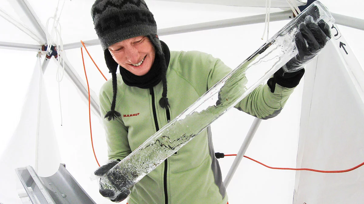 Margit Schwikowski, head of the Laboratory for Environmental Chemistry at PSI 