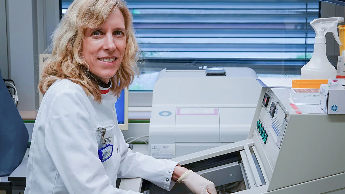 Cristina Müller, group leader at the Center for Radiopharmaceutical Sciences at PSI