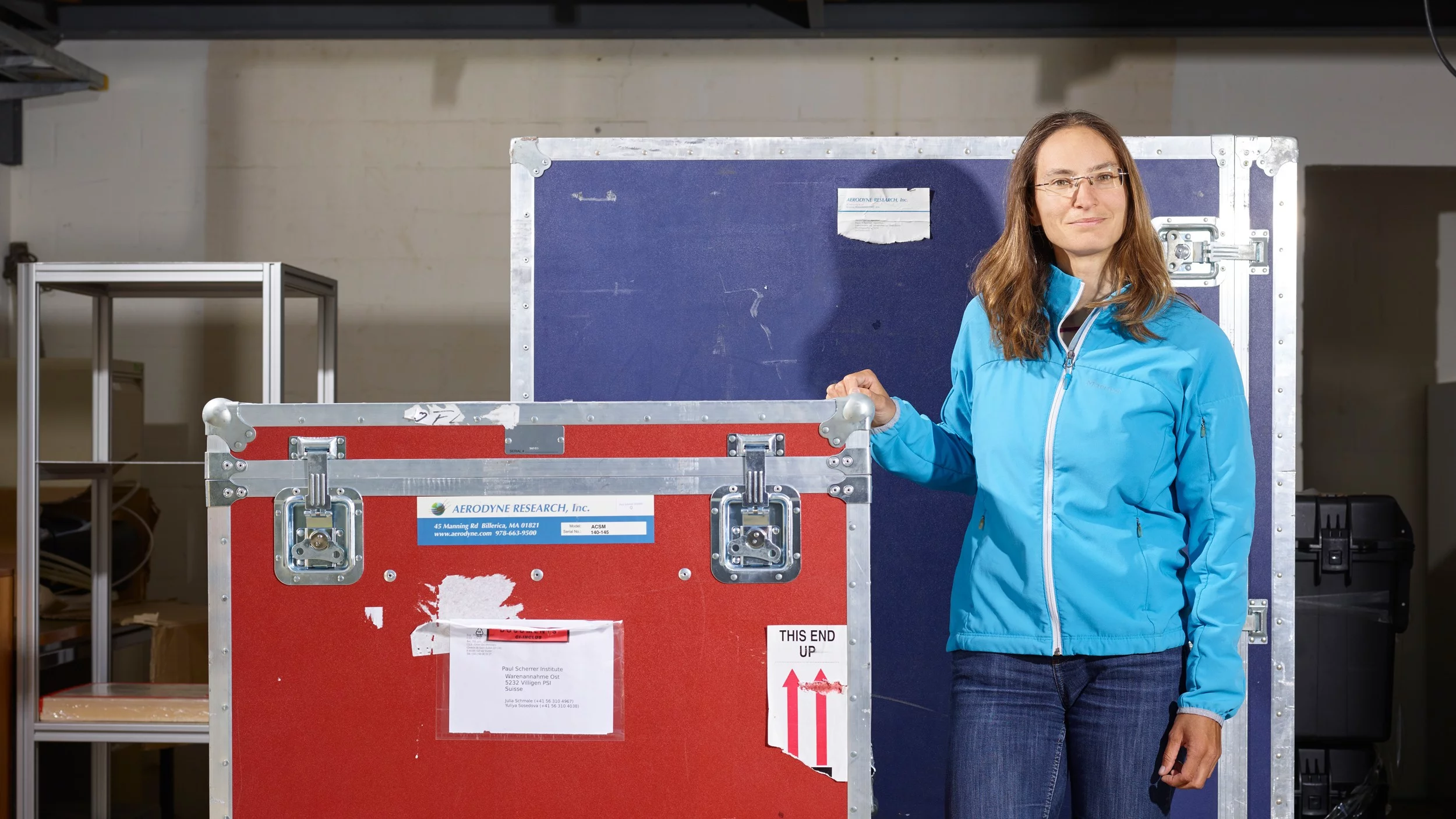 Die Atmosphärenforscherin Julia Schmale bereitet sich auf die Antarktische Umrundungsexpedition vor.