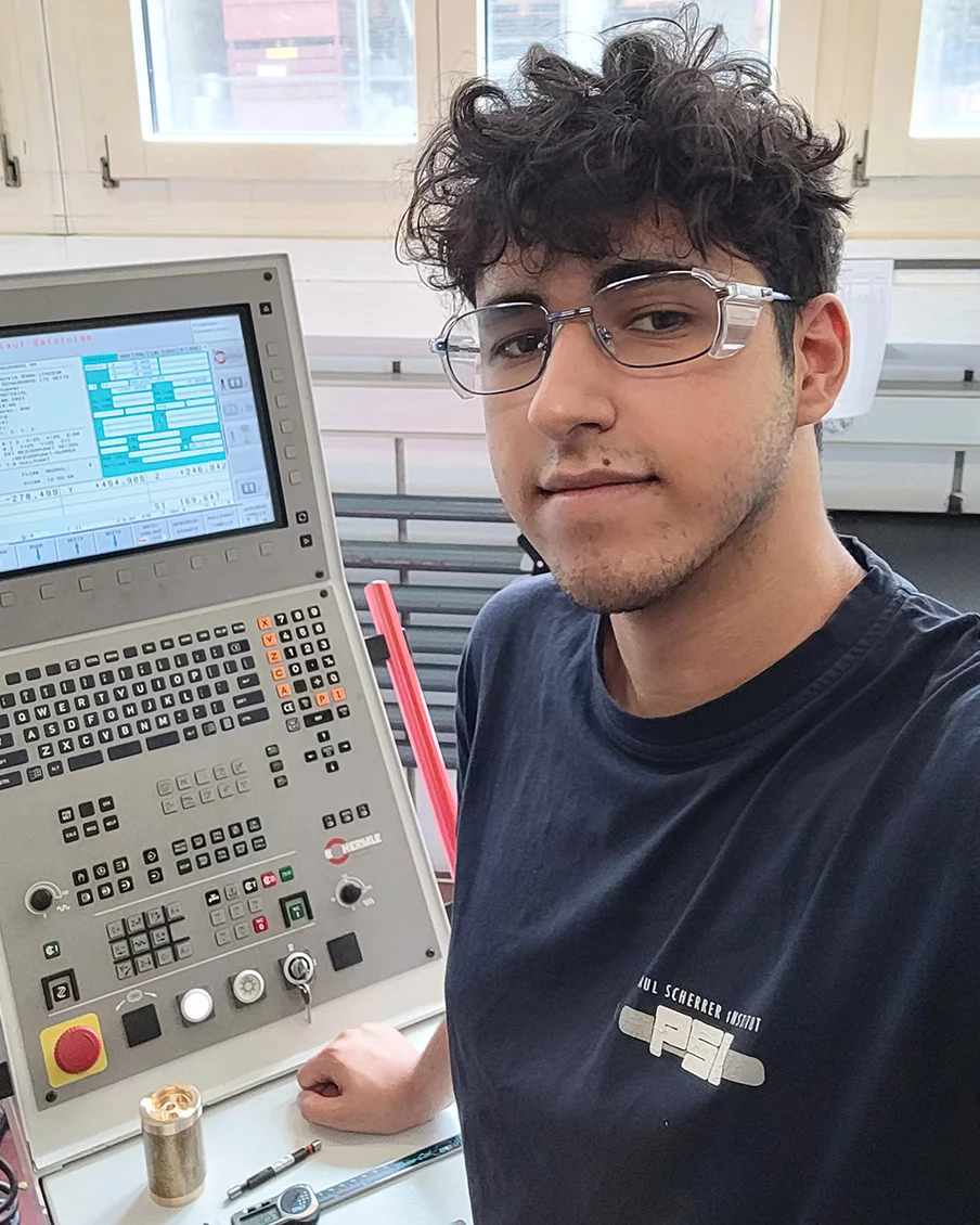 Rohat Sihyürek, who arrived at PSI in 2017, made high-precision components in small numbers. 