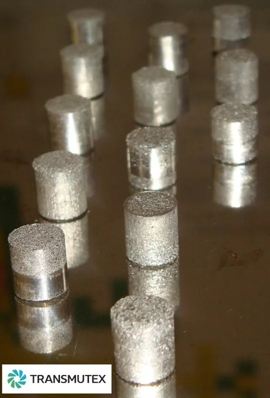 Porous solder tin pellets sintered under atmosphere at PSI hotlab   