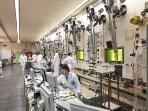 The large hot-cell line in the hot laboratory