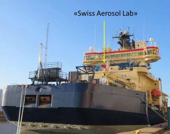 Front view of Oden and the container labs