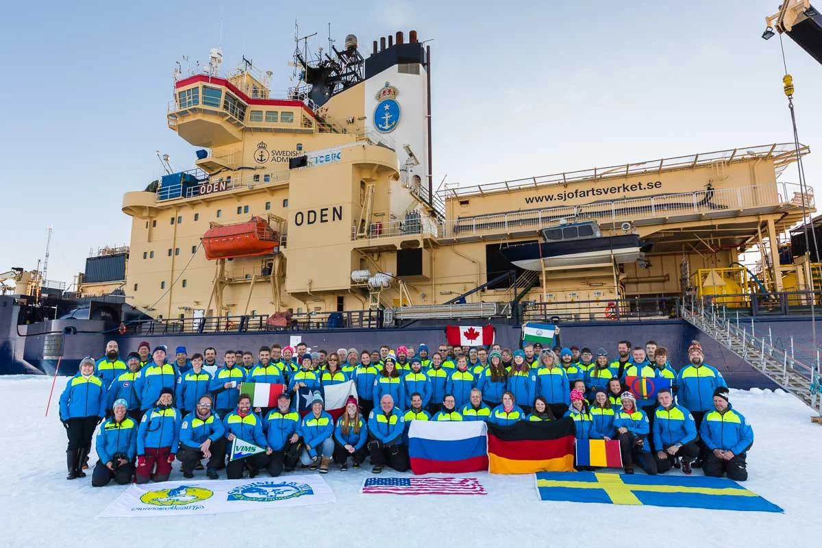 Expedition picture at the North Pole. (credits: SPRS)