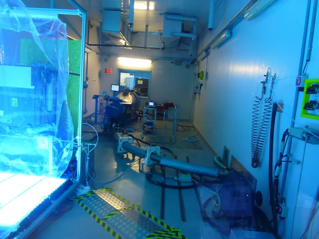 Lights on the mobile chamber filled with scooter exhaust