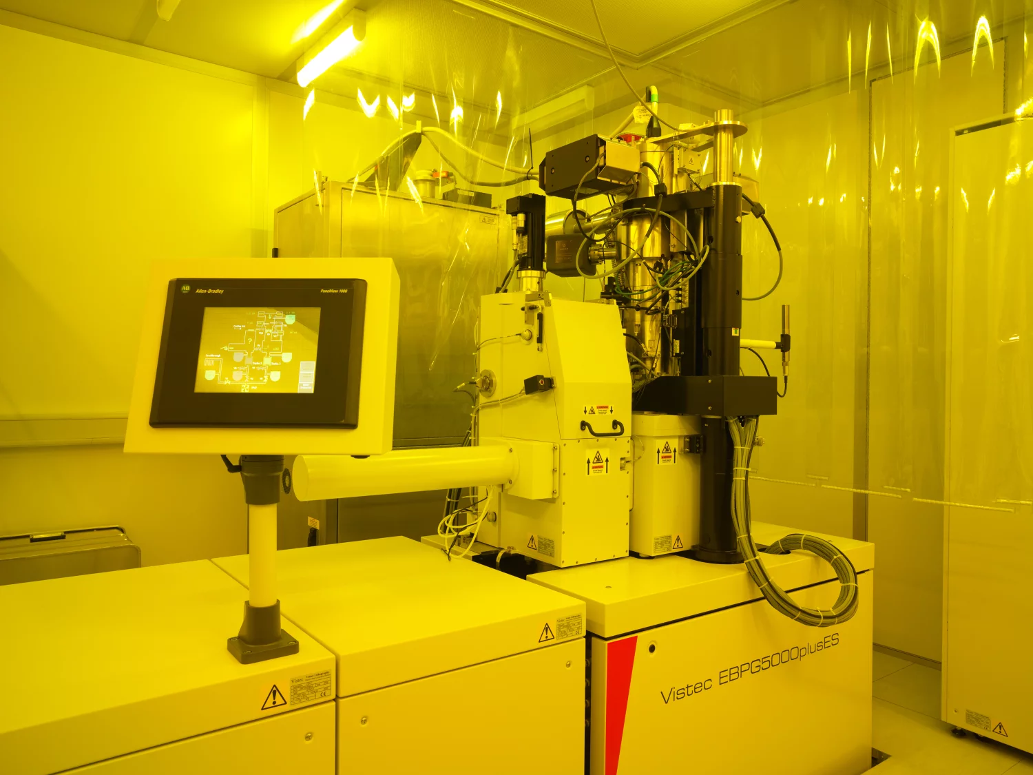 Vistec EBPG 5000PlusES installed in ODRA/55a