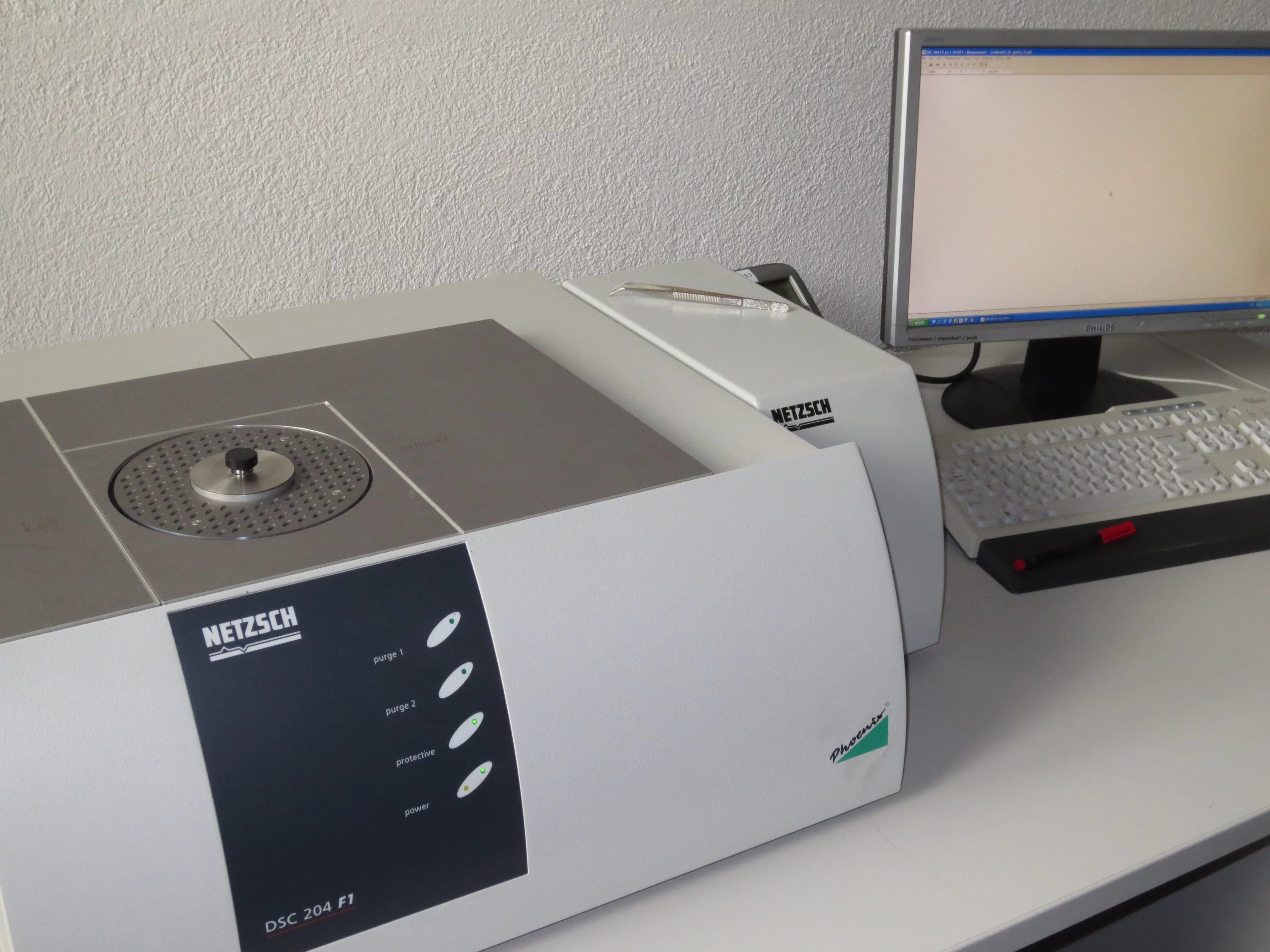Fig.19 Netzsch DSC 204F1 system. DSC measurements of the metal-insulator transition in PrBaCo2O5+x samples with different oxygen content.