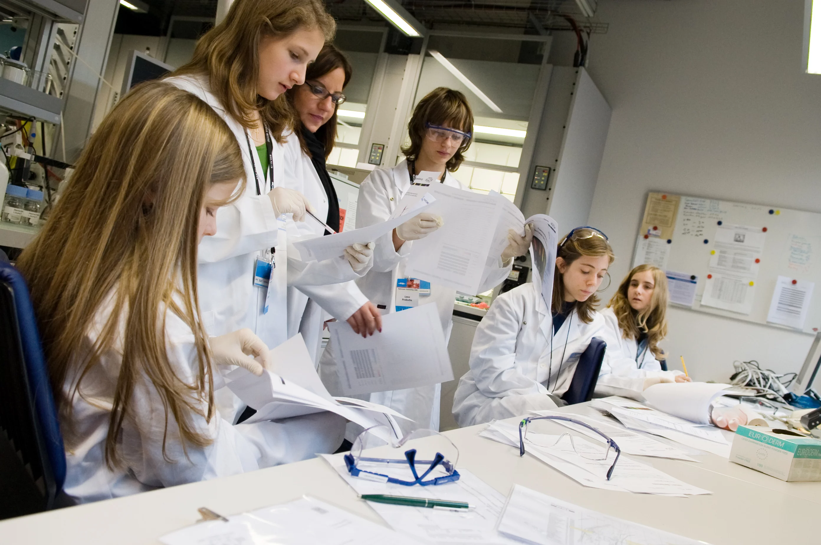 Nachwuchsforscherinnen am Tochtertag