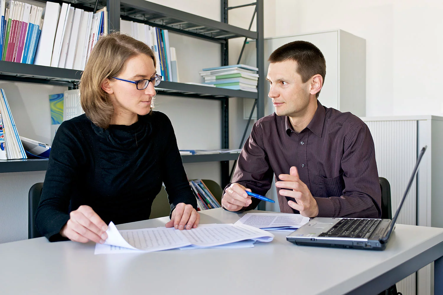 The PSI researchers Karin Treyer and Christian Bauer studied the environmental impact from electricity production using data from the third version of the database ecoinvent