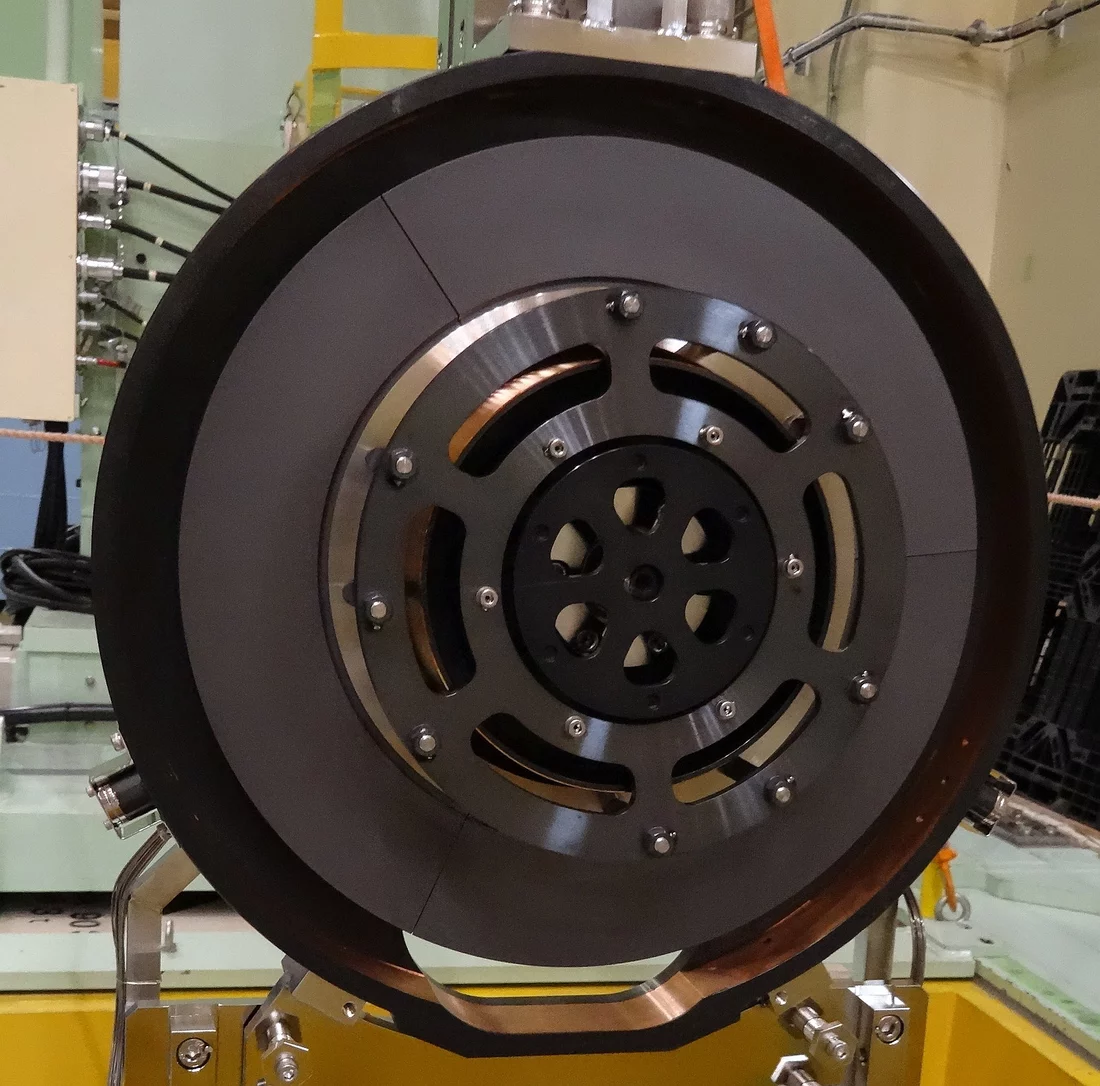 The graphite target of the Japan Proton Accelerator Research Complex (J-PARC) works very similarly to the one at PSI.