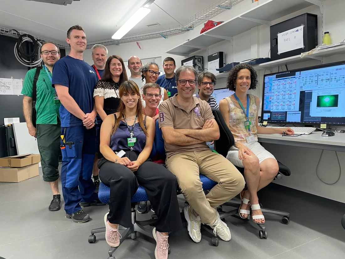 stomcat first light group photo