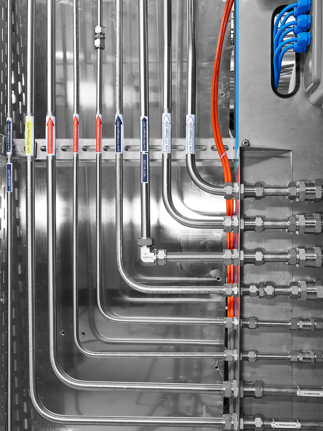 Teil der Versuchsanlage, an der das PSI mit der Firma Casale neue Verfahren zur Herstellung von Grundstoffen für die chemische Industrie entwickelt. (Foto: Scanderbeg Sauer Photography)