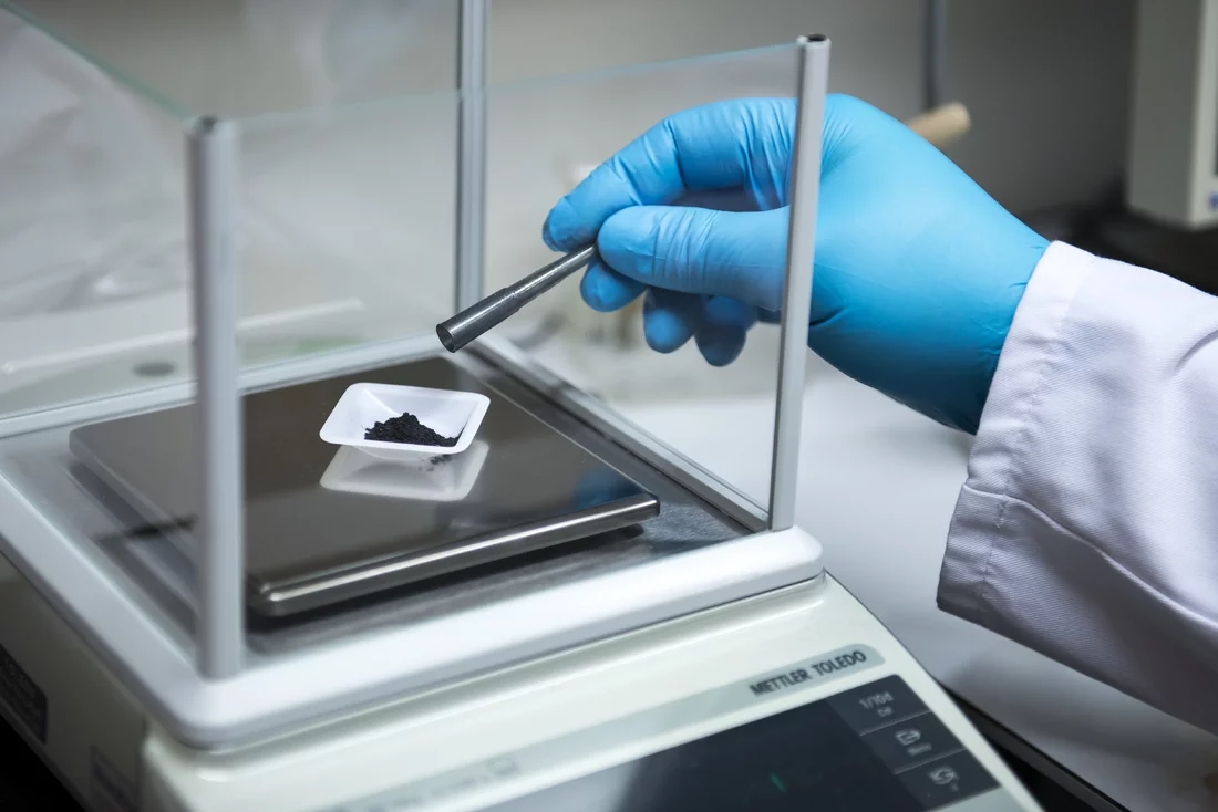 Only a few milligrams of a precursor material are needed to produce an artificial radionuclide through proton irradiation. (Photo: Paul Scherrer Institute/Mahir Dzambegovic)