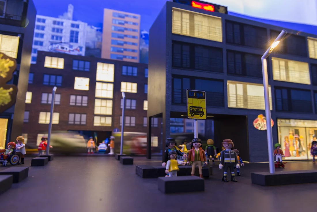 Anhand der interaktiven Modellstadt Esiville wird der Weg von der gegenwärtigen zu einer zukünftigen Schweizer Energieversorgung erzählt. (Foto: Paul Scherrer Institut/Mahir Dzambegovic)