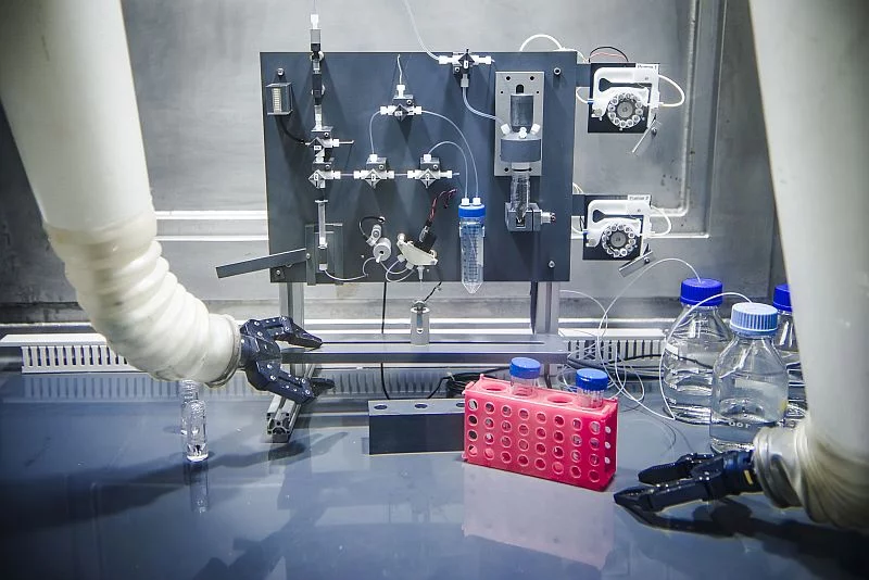 A semi-automated production module for the purification of radionuclides