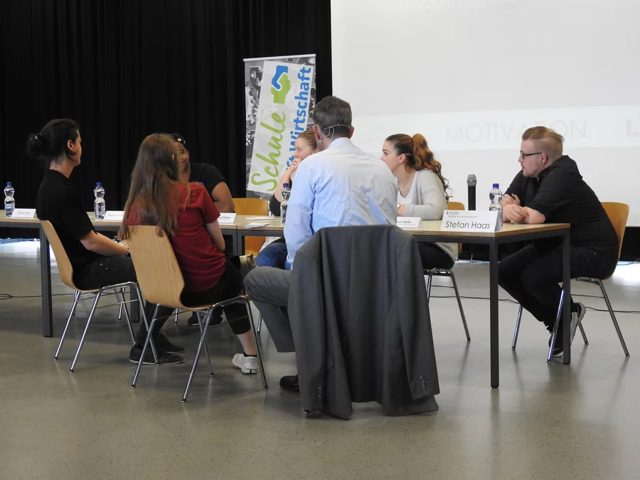 Schule trifft Wirtschaft