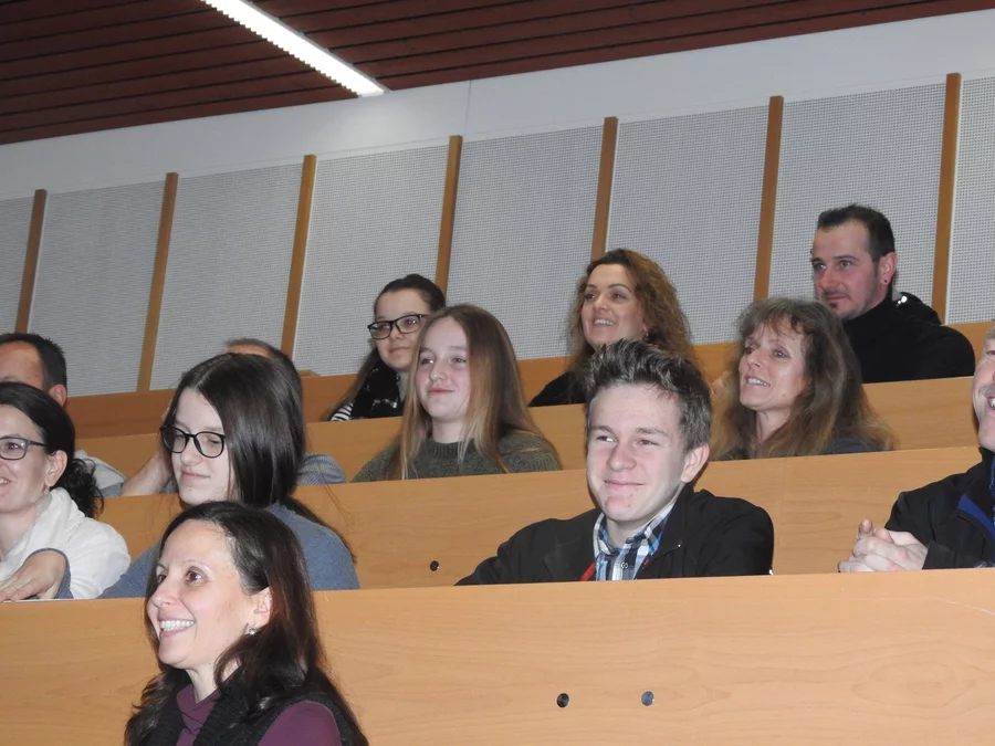 2020 Vertragsunterzeichnung