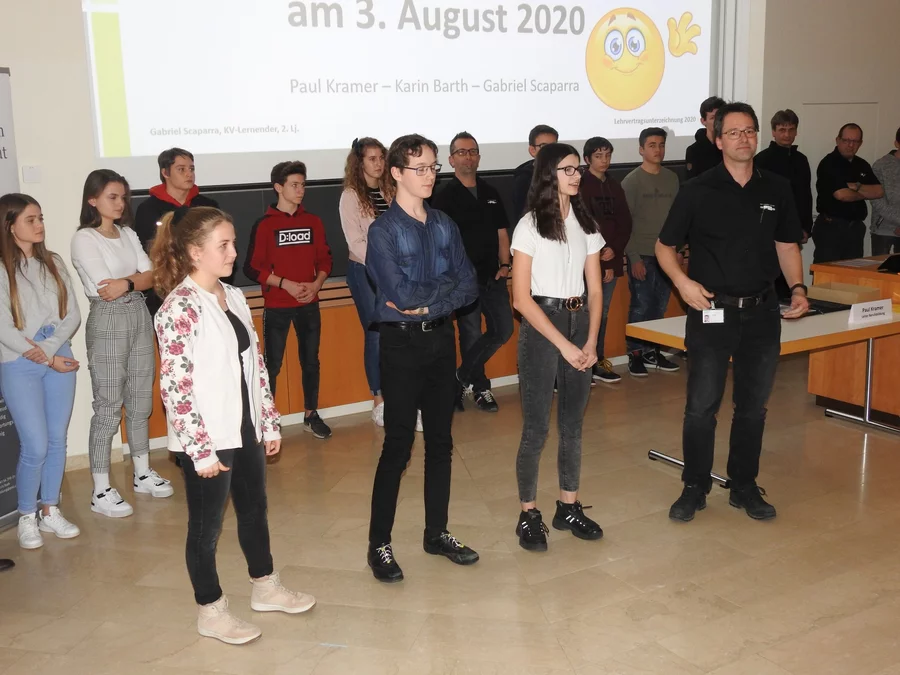2020 Vertragsunterzeichnung