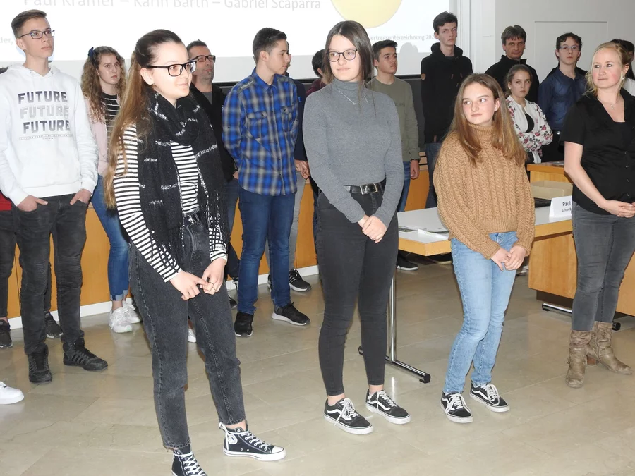 2020 Vertragsunterzeichnung