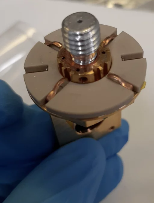 Top view. Sample holder with 4 additional electrical contacts