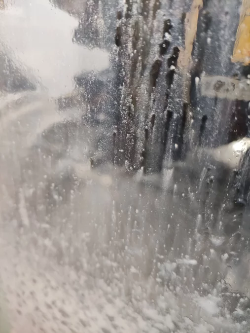 Polymechaniker zeigen ihre neue Maschine