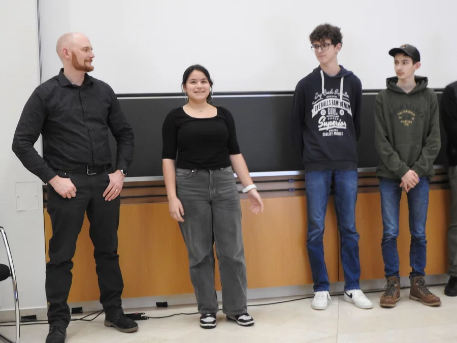 Vertragsunterzeichnung 2024