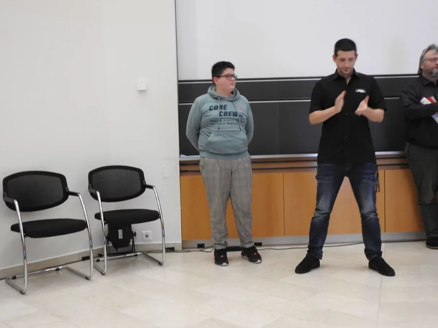 Vertragsunterzeichnung 2024