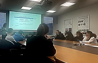 Ein faszinierender Tag mit den ETH-Lernenden am PSI