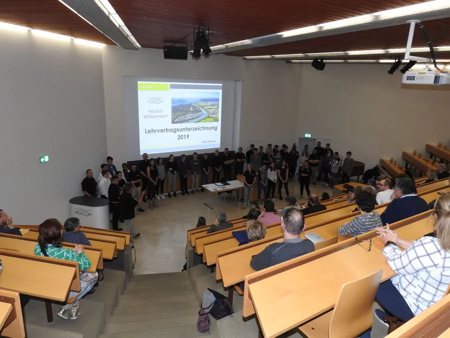 Alle neuen Lernenden und ihre Berufsbildner und Berufsbildnerinnen