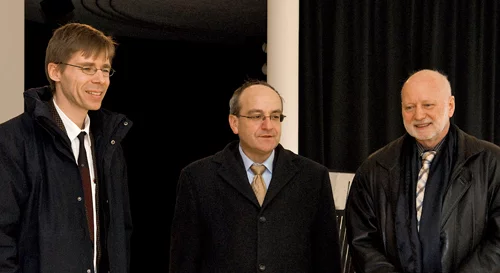 The new President of ETH Board Fritz Schiesser, flanked by Interim Director Martin Jermann and designated PSI Director Joël Mesot (left).