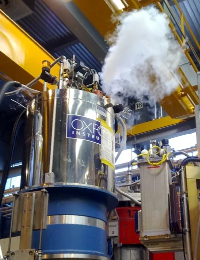 MA15 vertical cryo-magnet (12 T) at TASP