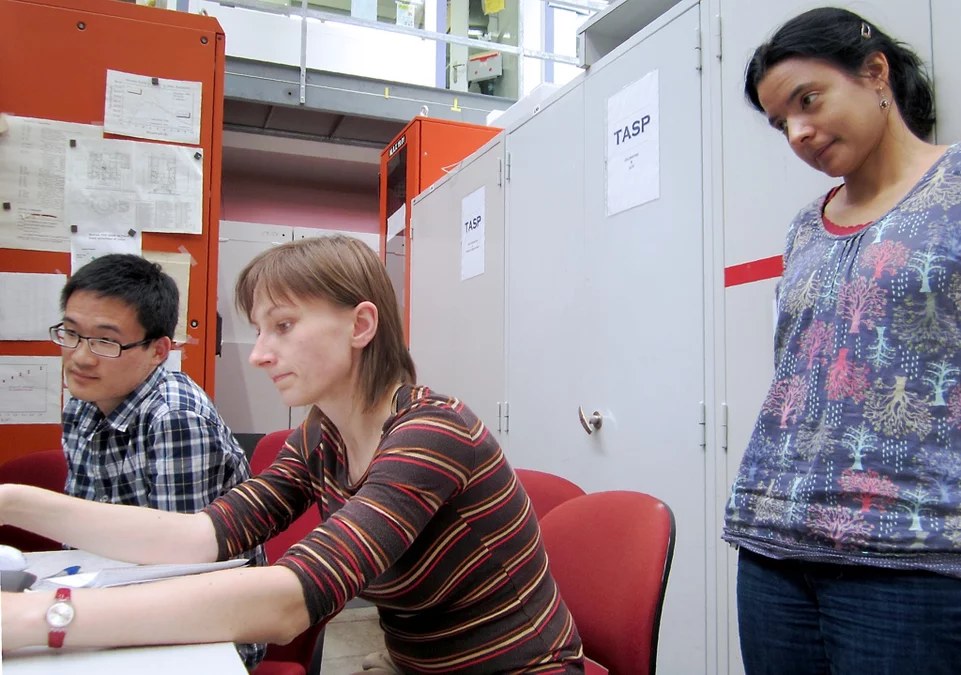 Prof. Bella Lake and her group from HZB
