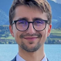 Robert Amarinei