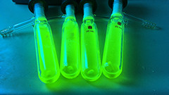 CuPCP gives off an intense green glow not only when current is applied, but also under UV light.