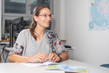 Julia Schmale ist Leiterin des Forschungslabors für extreme Umweltbedingungen an der EPFL.