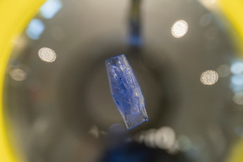 Find out why crystals grow at PSI.