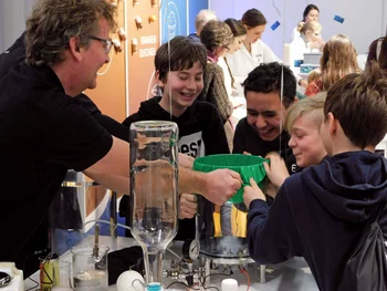 Vakuumexperimente am iLab-Stand