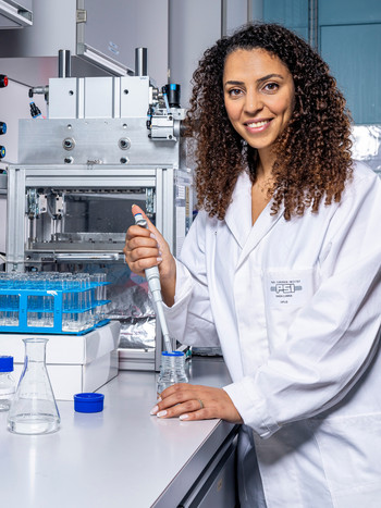 In the Laboratory for Atmospheric Chemistry, Lubna Dada investigates the formation and chemical composition of aerosols, among other things.